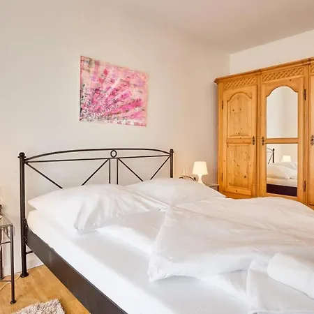 Duhner Brise, 8 Apartment
